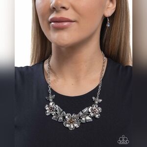 Paparazzi Silver Crystal Statement Necklace